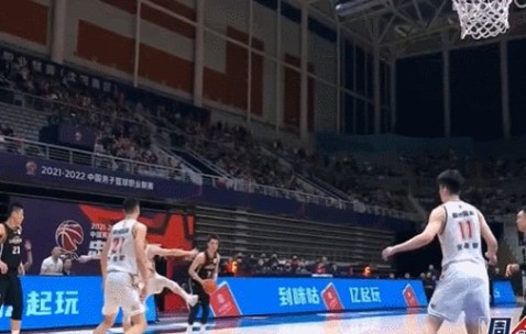 开云app下载入口官网-辽篮第三阶段惨遭三连败！赵继伟杨鸣赛后齐揽责