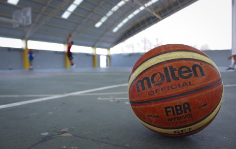 曾凡博正式启程去德国进行腰伤康复治疗 期待能赶上8月亚洲杯