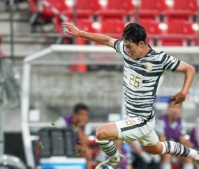 开云官方app下载-【东亚杯】洪喆传射姜成进2球 韩国3比0胜中国香港